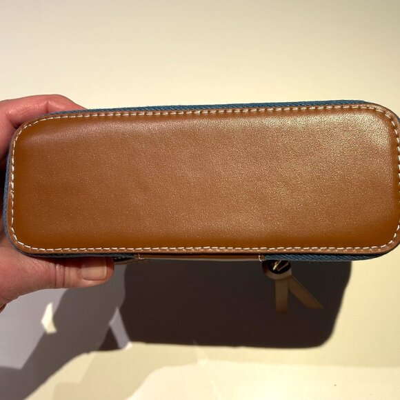 NWT Ann Taylor Weekend Collection Soft Denim Makeup Case - Picture 5 of 8